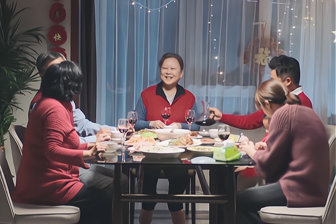 最美逆行者|“云喷子”眼中的《最美逆行者》，英雄在抗疫，她们在“打拳”