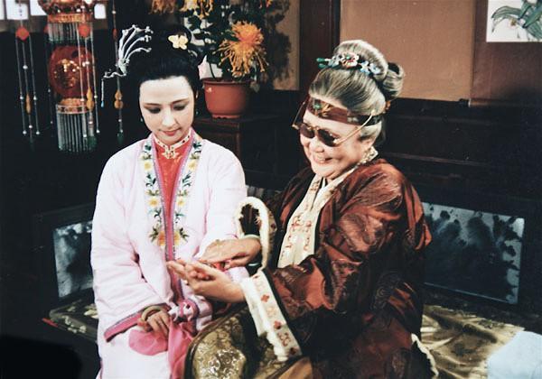 红楼梦|《红楼梦》里，贾母对姨娘群体很厌恶？从这件事上可以看出来