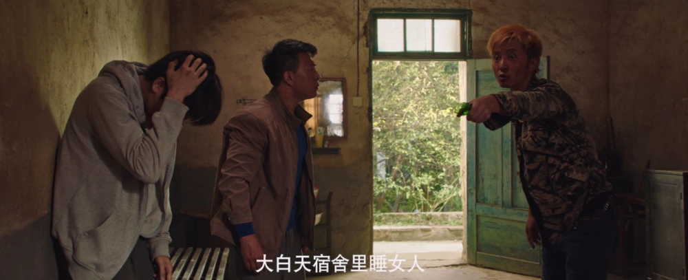 这一部电视剧的开篇就已经非常的震撼了,后面的故事剧情也是十分的