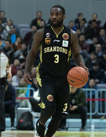 外援劳森发不雅照侮辱中国女性,新赛季不再续约,今日之中国