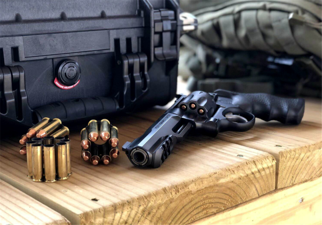 能追踪敌人的子弹 长钉 微型导弹面世 最大射程达8千米 腾讯网