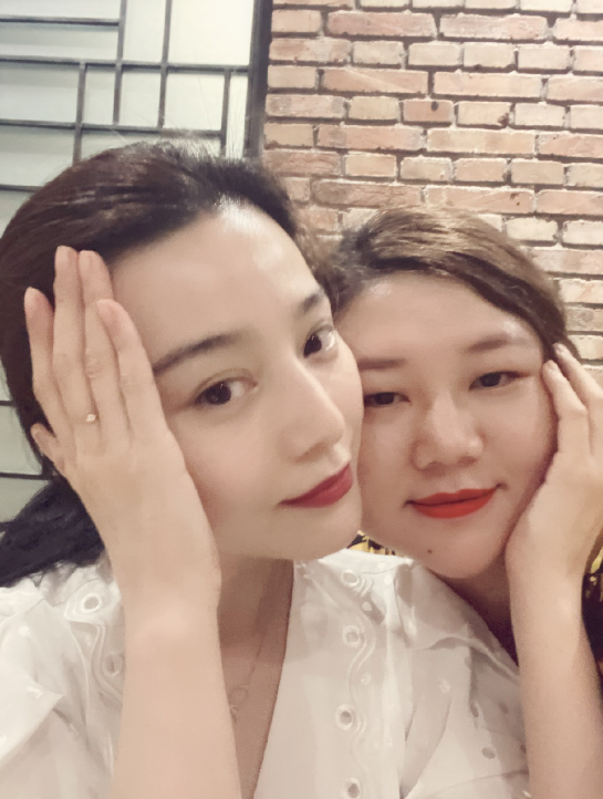 杨天真|杨天真晒夕阳美照，切胃手术一个月成功瘦身，被赞像微胖版范冰冰