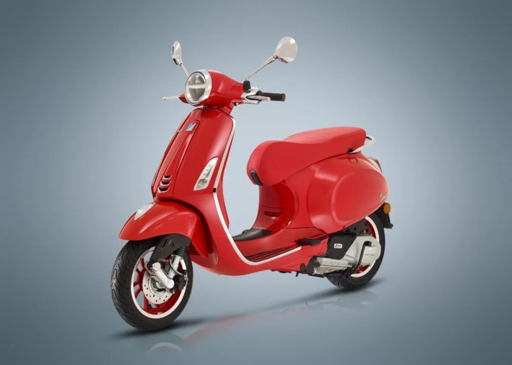 34000元vespa150中国红特别版发布比亚乔旗下全系车型展出
