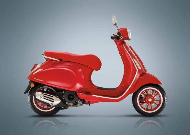 34000元vespa150中国红特别版发布比亚乔旗下全系车型展出