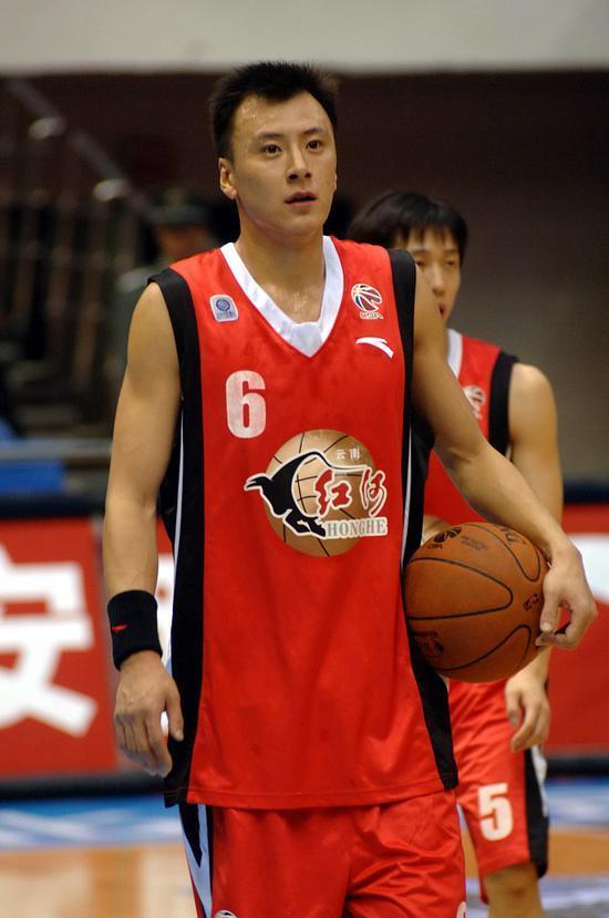 比赛,直接打服了南钢主帅胡卫东,赛后的胡卫东表示:遇俊锴这样的表现