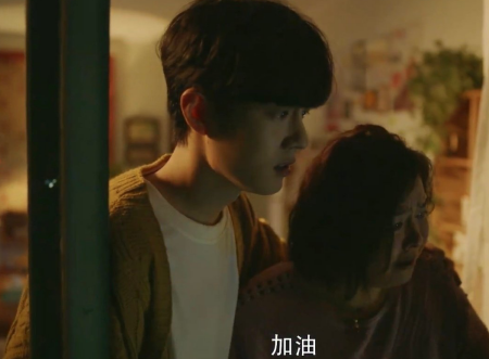 最美逆行者|《最美逆行者》渐入佳境，肖战演技获官方认可，徐娇成最大惊喜？