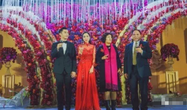 林志玲|吃瓜日报丨林志玲怀孕了？洪欣张丹峰离婚了？徐峥女儿出道了？