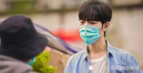 星推荐|肖战登陆央视，担任《星推荐》星推官，节目首播后将重复播出四次