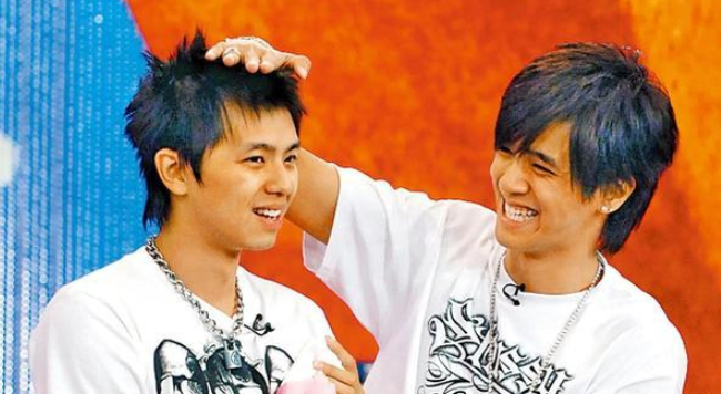 黄鸿升|黄鸿升爸爸拒绝罗志祥到灵堂悼念黄鸿升后，罗志祥高调的做法被赞高情商