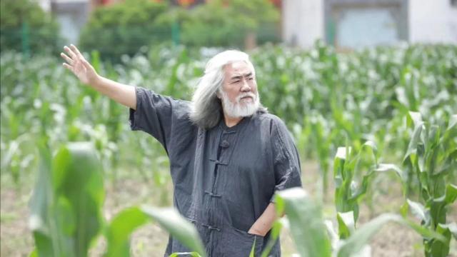 张纪中|张纪中前妻：14年婚姻以互殴收场，获3亿分手费看前夫娶小娇妻