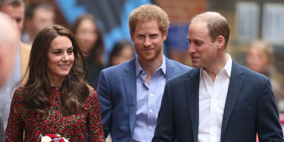 凯特王妃|来自威廉王子和凯特王妃的生日祝福，哈里王子该如何解读？