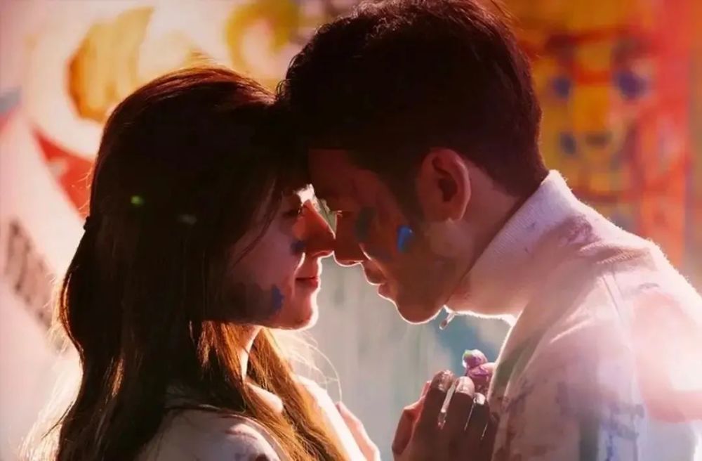 cp感|同样是“萝莉配大叔”，相差18岁的他们为何CP感十足？