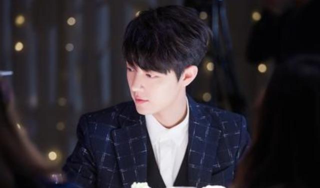 最美逆行者|久别重逢，他已经不是他