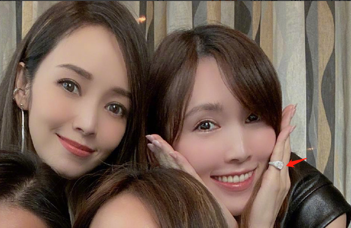 陈若仪|豪门辣妈天团比美！关颖坐C位贵气十足，陈若仪连小指都是大钻戒