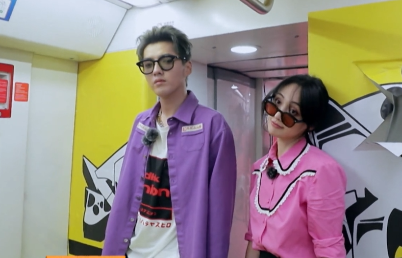 吴亦凡为郑爽连环打圆场说东北话让女生害羞却折射出过人情商