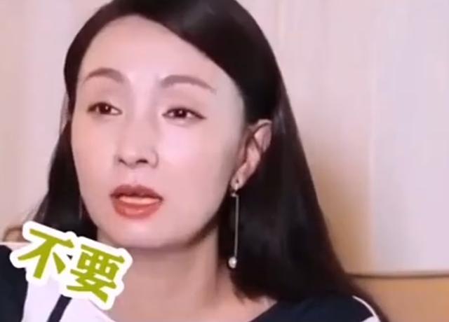 王俊凯|徐峥女儿上演正确追星姿势，和偶像王俊凯同框拍戏，网友：太酸了