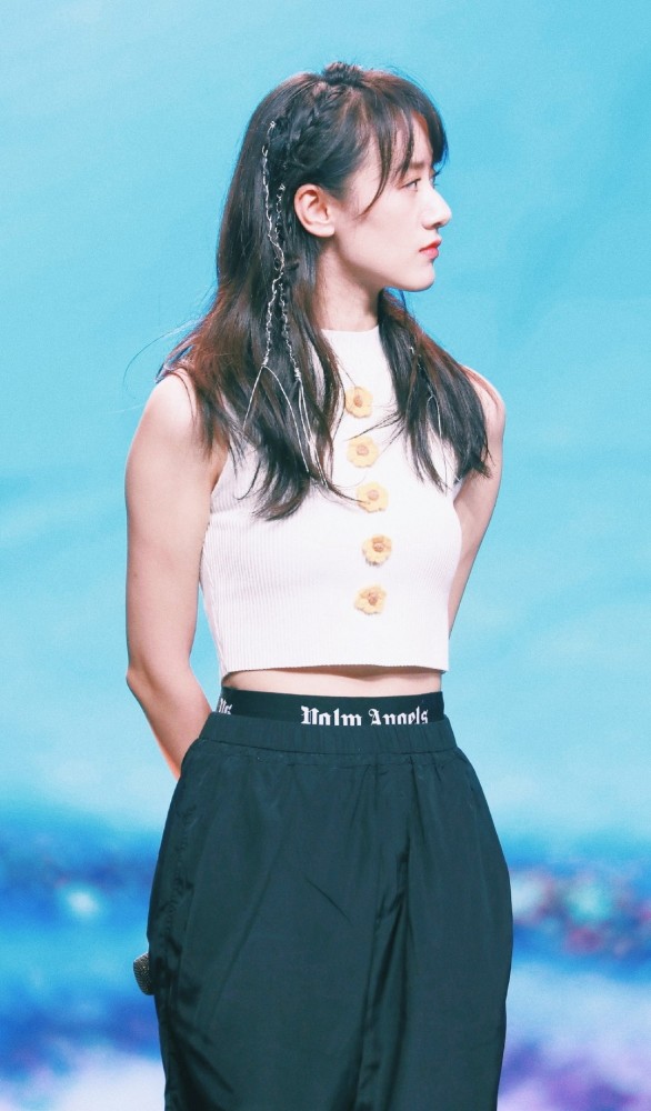 成毅|《琉璃》收官云歌会，男女主角全程无互动，粉丝怒骂成毅不尊重