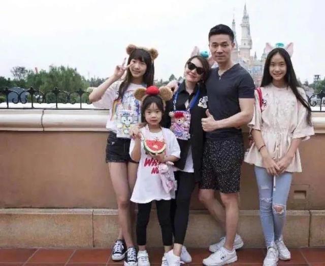 徐熙娴|大小S还有一位亲姐姐，曾是“颜值担当”，如今活成路人？