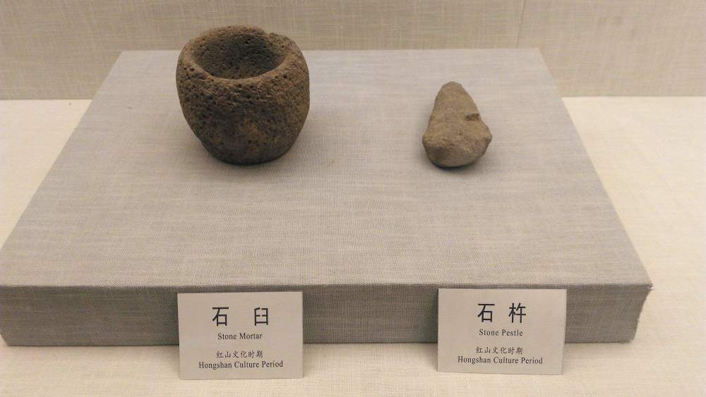 契丹族|牛河梁遗址：出土过1位老人，距今5400年，和很多汉族有血缘关系