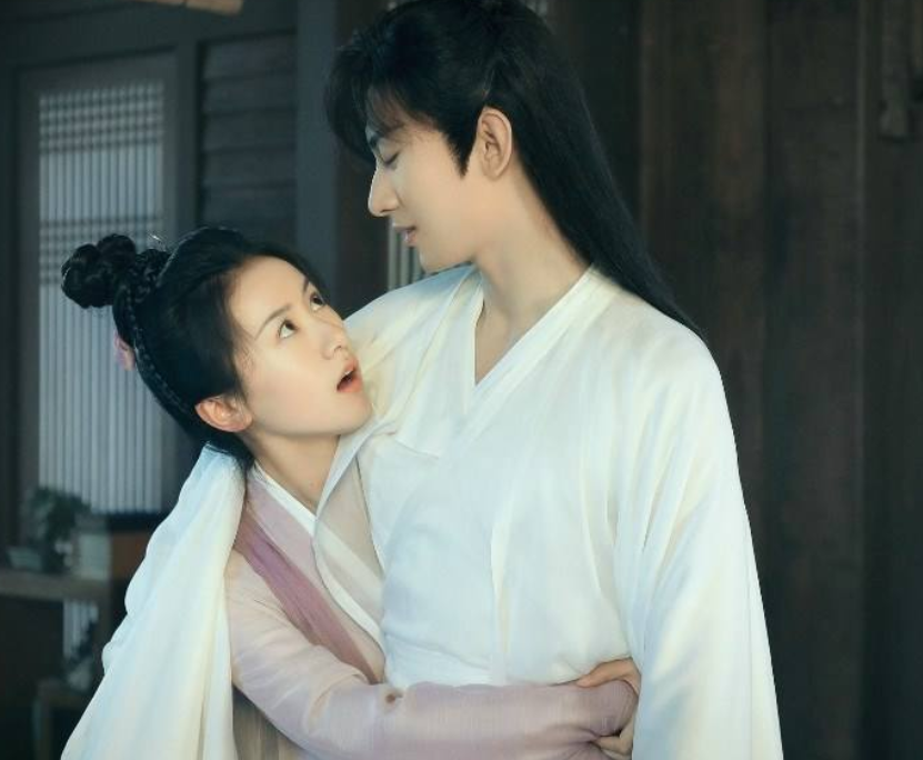 袁冰妍|曝袁冰妍活动遭成毅排挤，公司ceo却发文反转，称女方违约没诚信