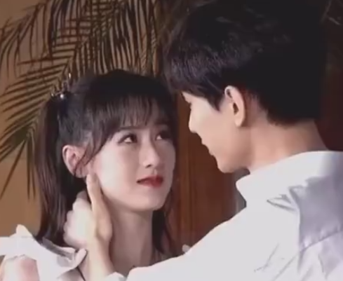 袁冰妍|曝袁冰妍活动遭成毅排挤，公司ceo却发文反转，称女方违约没诚信