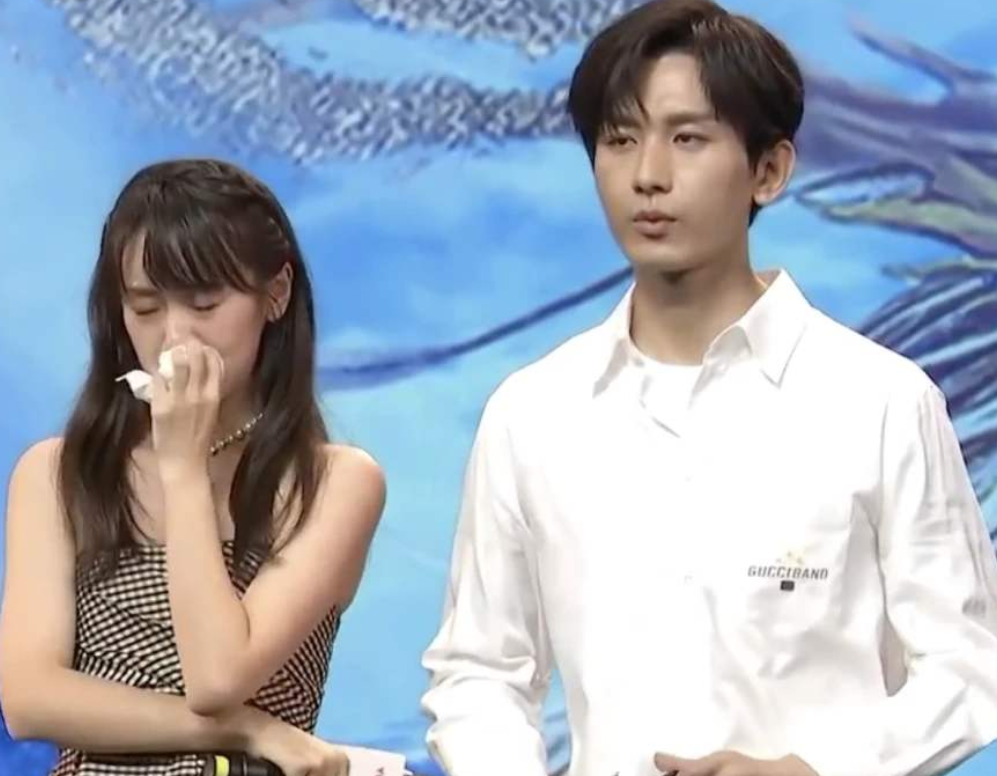 袁冰妍|曝袁冰妍活动遭成毅排挤，公司ceo却发文反转，称女方违约没诚信