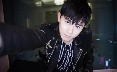 薛之谦|歌手被要求作假，魏晨关麦，薛之谦罢录，林俊杰却没人质疑