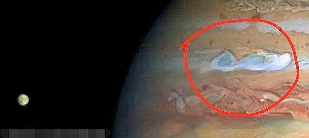 木星|哈勃拍到木星出现“大白斑”，正在持续变大中，未来或超大红斑