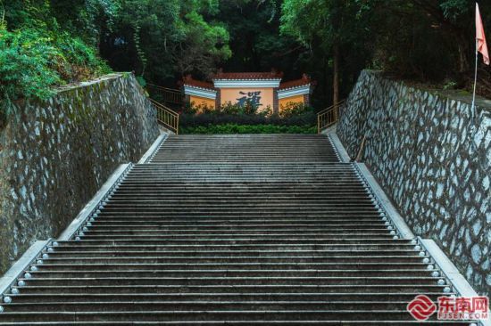 莆田石室巖空山新雨後天氣晚來秋