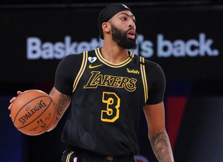 詹姆斯2-0领先全晋级,戴维斯回应绝杀_腾讯新闻
