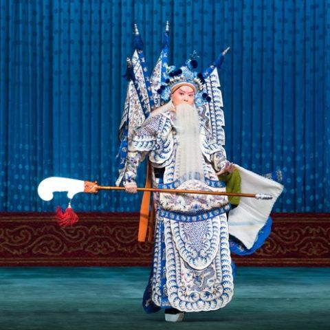 北京京剧院挖掘老戏凤鸣关天水关中赵云耍大刀