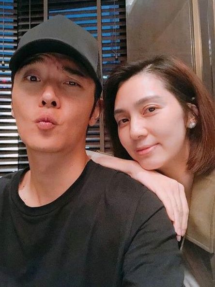 洪欣|洪欣和儿女故地重游，张镐濂博文引人深思，父母婚姻状态呼之欲出