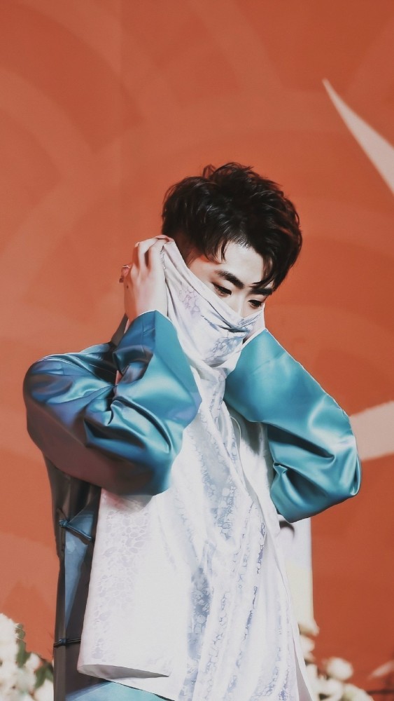 高糊滤镜下的德云社了解一下?