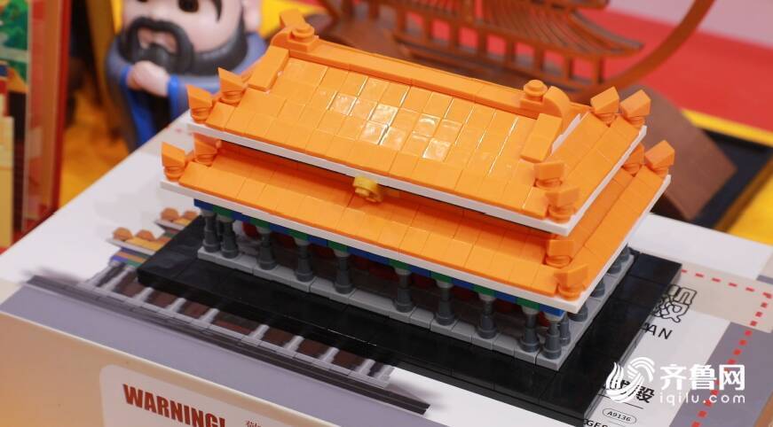 曲阜市|文化创意深度融合 文博会上曲阜展厅特色产品让人“眼前一亮”