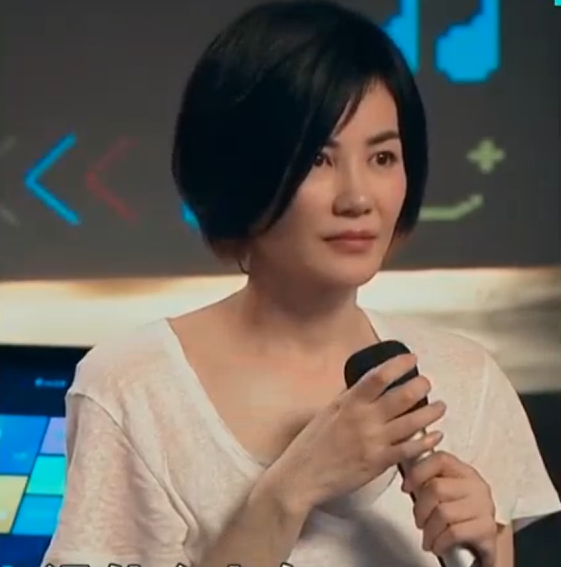 周迅晒素颜美照胖手实力抢镜娱乐圈这么多明星拥有同款胖手