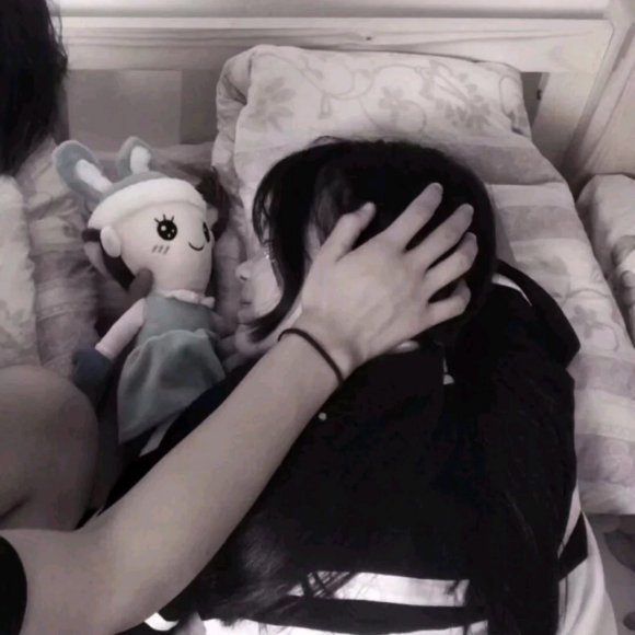 迪士尼在逃公主和小熊用的情头