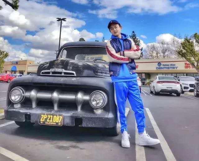 他是尔冬升执导的