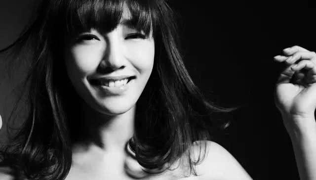 白百何|陈羽凡约会小女友露啤酒肚，离开白百何，终究活成了幸福的路人