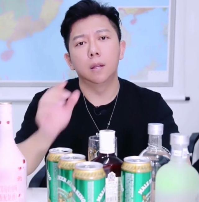 白百何|陈羽凡约会小女友露啤酒肚，离开白百何，终究活成了幸福的路人