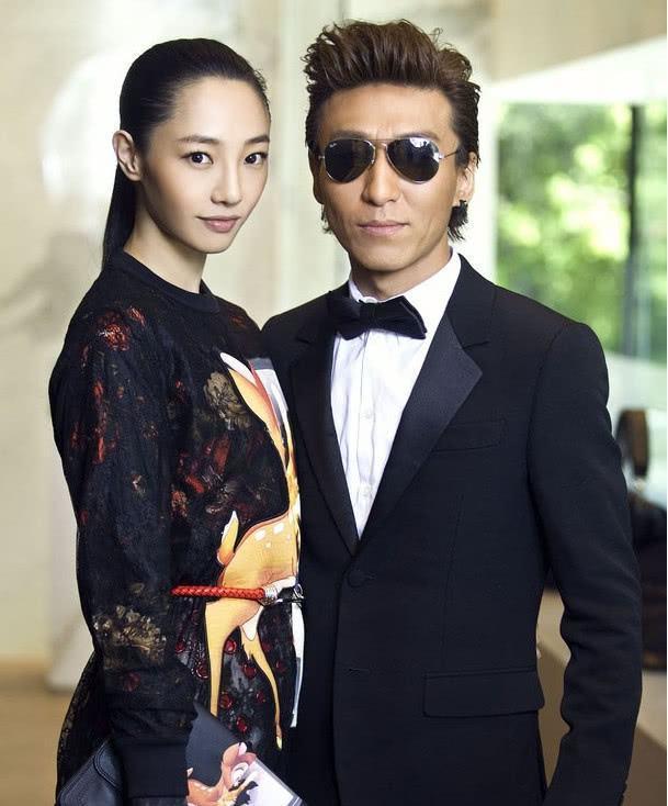 白百何|陈羽凡约会小女友露啤酒肚，离开白百何，终究活成了幸福的路人