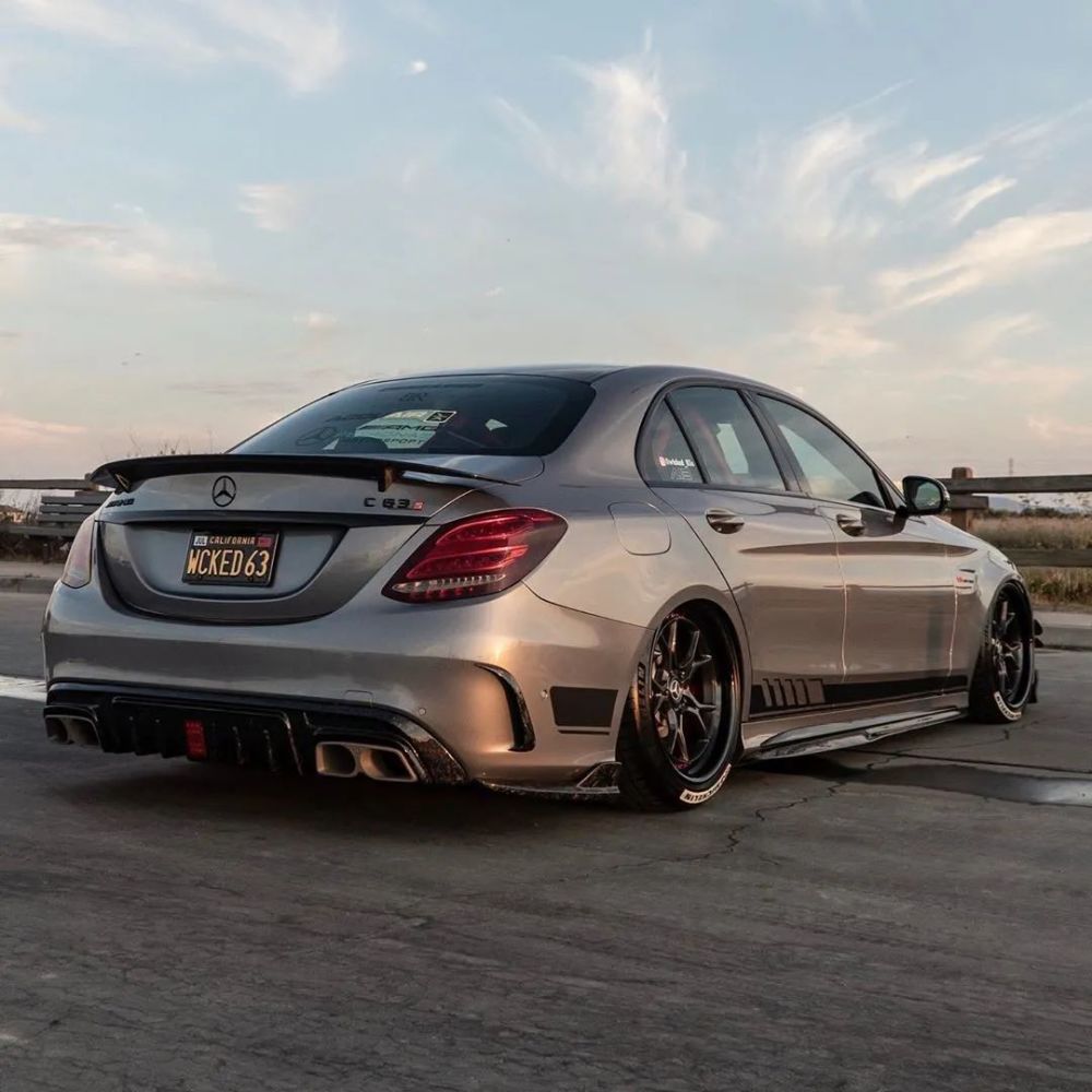今天分享奔驰 c63改装集,希望对你有所启发.