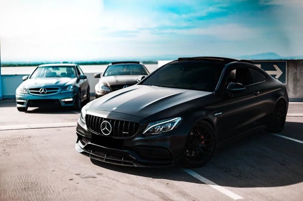 有人想知道奔驰c63怎么改吗看这里