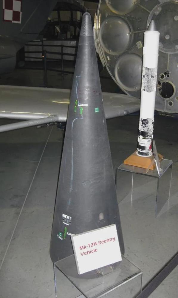 核装置通过加装橙色合金套环升级到w-87型; w-87型核弹