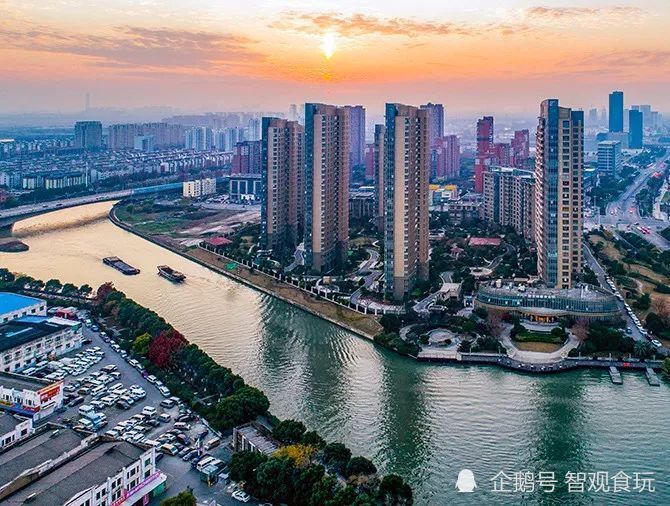 中国最富有的县,gdp超世界一半的国家,却极为低调还是旅游重镇