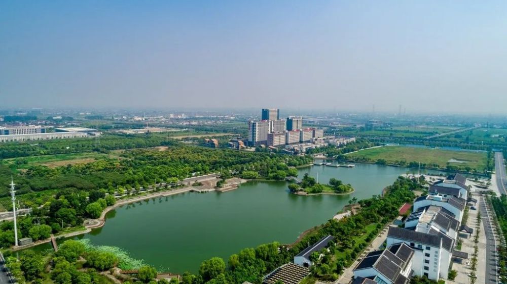 倾力打造的创新特区在高新区这是泰兴市委市政府生活保障中心5一站式