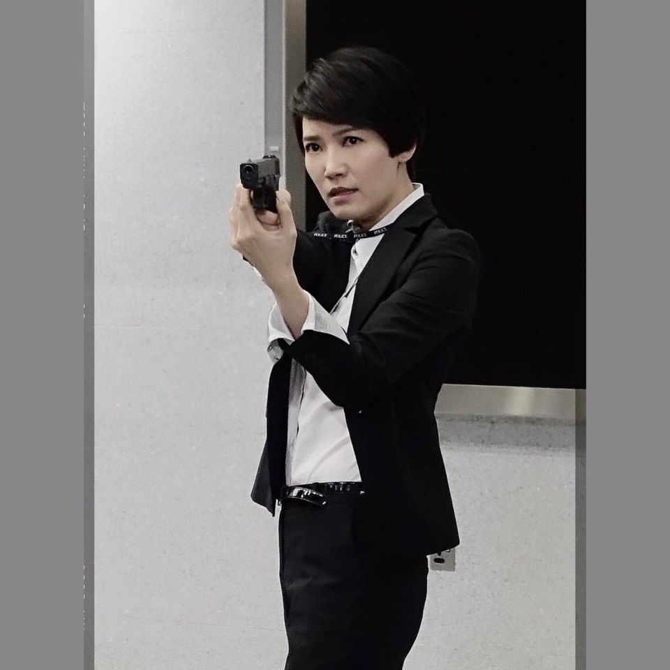 tvb|好可惜！TVB又一知名花旦宣布离巢，曾当选2000年的浸大校花