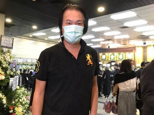 tvb|谭炳文设灵，众星送别，谢贤拄拐杖憔悴现身，TVB高层全数到齐