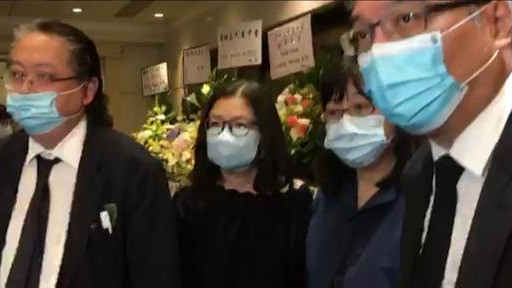 tvb|谭炳文设灵，众星送别，谢贤拄拐杖憔悴现身，TVB高层全数到齐