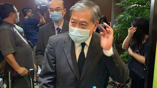 tvb|谭炳文设灵，众星送别，谢贤拄拐杖憔悴现身，TVB高层全数到齐