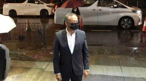 tvb|谭炳文设灵，众星送别，谢贤拄拐杖憔悴现身，TVB高层全数到齐